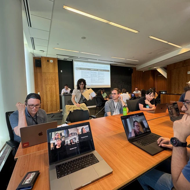 🎉 Presented my work-in-progress at Northeast CHI!